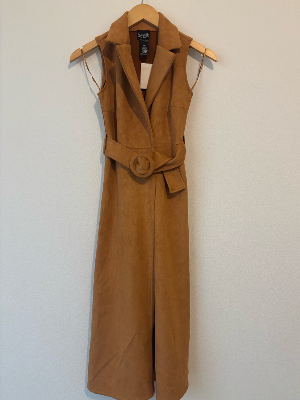 Rosie Harlow Sleeveless Suede Trench Dress – XXS (Biscuit)